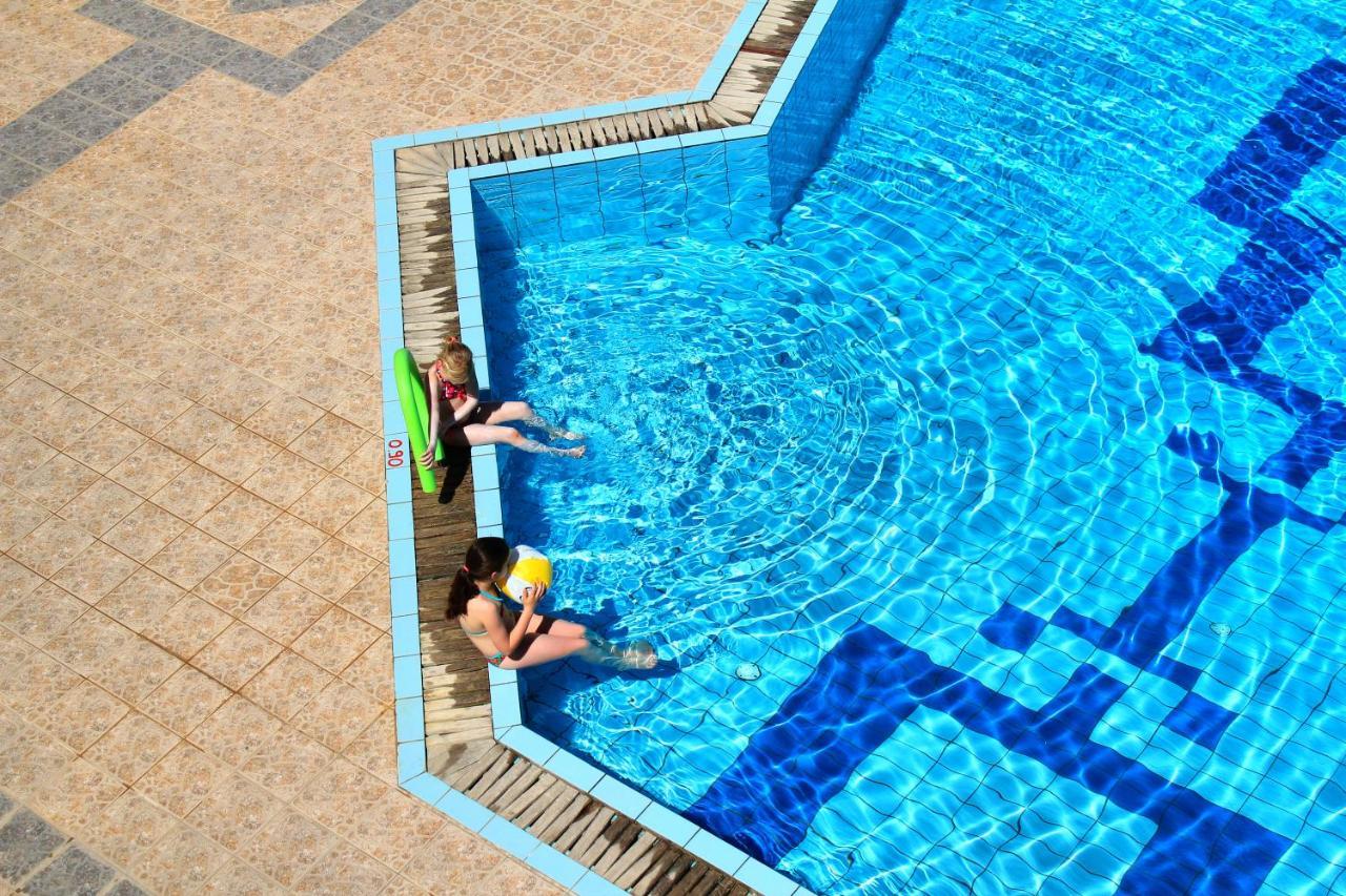 Alkionis Beach Hotel Apartments Сфакаки Экстерьер фото